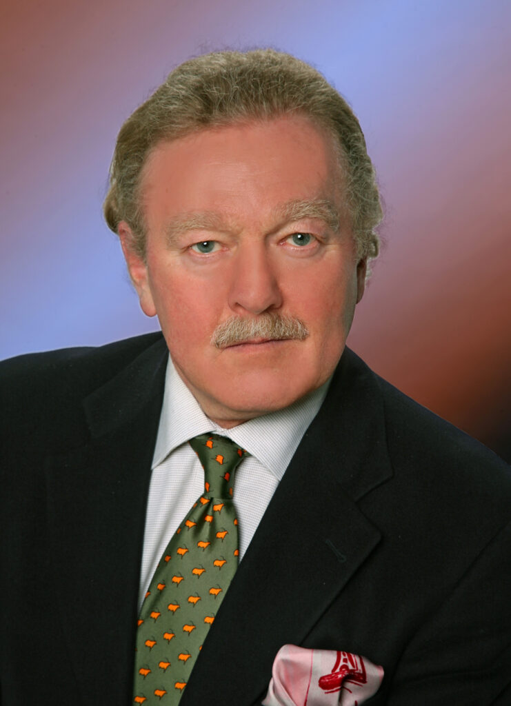 Mr Ladislaus Döry
